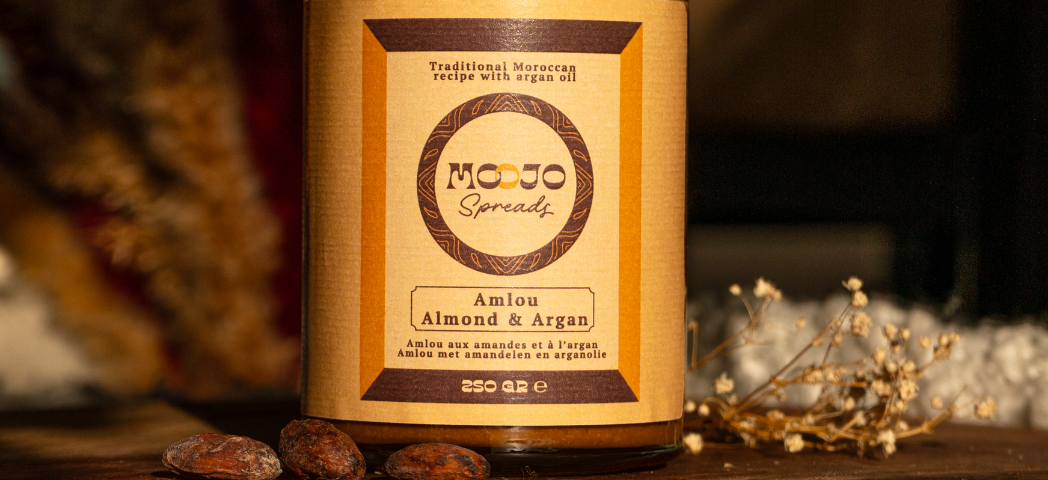 Pot d'amlou aux amandes et à l'argan, fèves de cacao